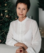 Анна ЗЕНЦОВА